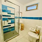 Coral Apartment- Steps From Sea, Ac & Wifi