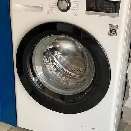 Apartamento Coral Apartment- Steps From Sea, Ac & Wifi Giardini-Naxos